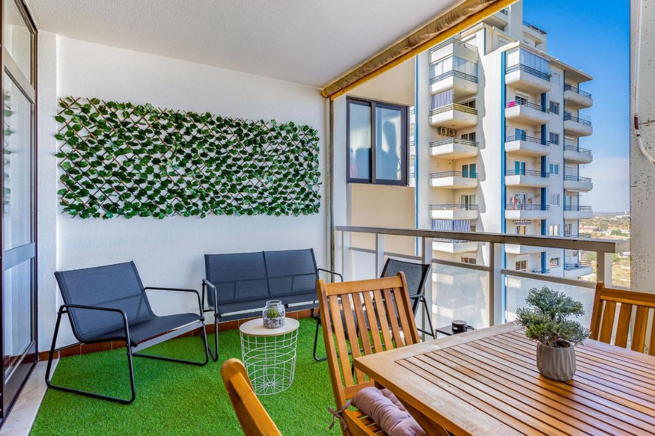 Bright 1Bdr Apartment W/Balcony & Pool By Lovelystay ซิลเวส ภายนอก รูปภาพ